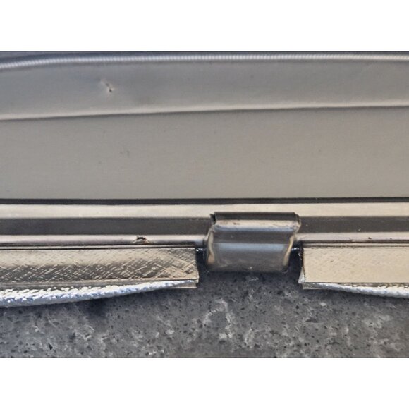 1950s-60s Silver Lame Evening Clutch Bag 9.5" x 5.5" With Metal Chain - Picture 8 of 10